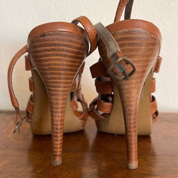Preview‎ International Nordstrom Leather Heels - Picture 8 of 9